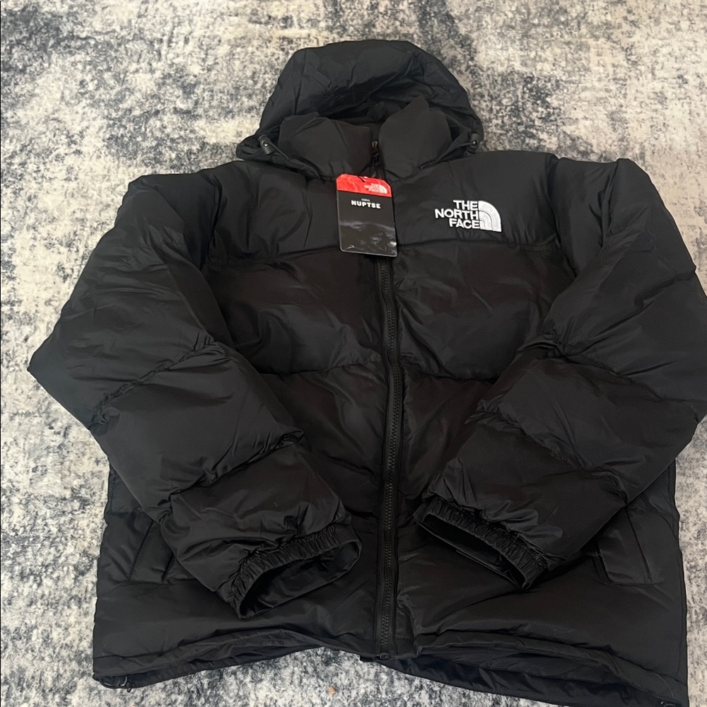 EUC The North Face Black Puffer Jacket